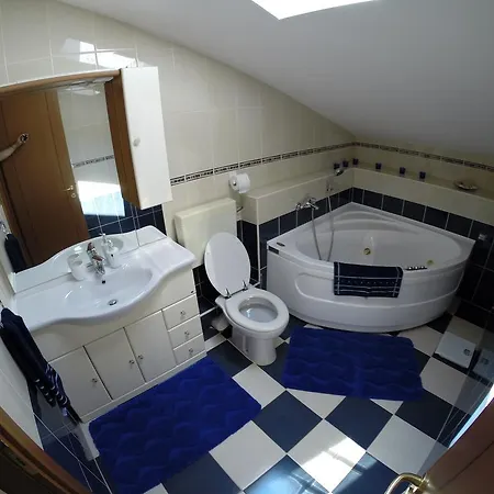 Romana Apartman