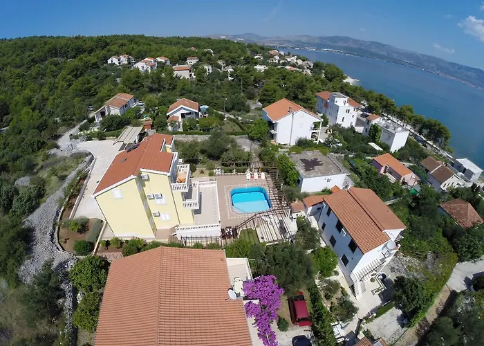 Apartament Romana